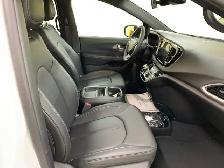 2027 Chrysler Grand Caravan SXT - Photo 17