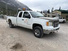 2007 GMC Sierra 2500 - Photo 2