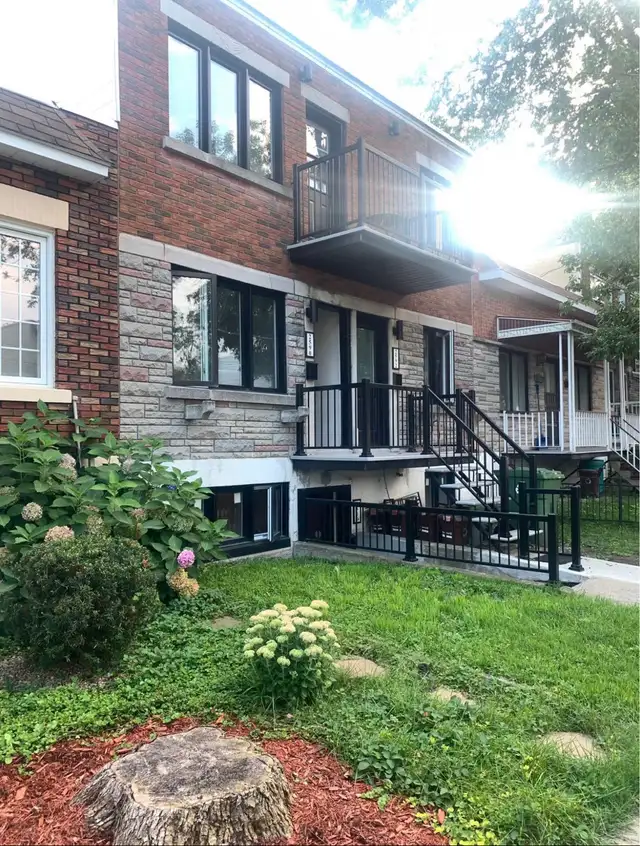 5 1/2 bedroom basement apartment fully renovated!