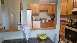 2 BEDROOM PLUS DEN 2 LEVEL AUG 1 CLAYTON PARK WEST HT, HW INC. - Photo 2