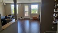 2 BEDROOM PLUS DEN 2 LEVEL AUG 1 CLAYTON PARK WEST HT, HW INC. - Photo 4