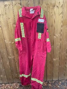 Work coveralls in excellent condition. Clean. Some never worn. - Photo 4