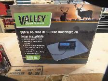 660 lbs digital scale, good for freight or meat