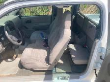 2005 Chevrolet Colorado - Photo 3