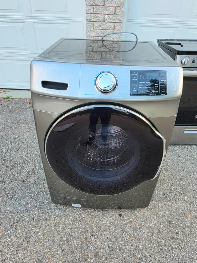 Samsung 27' Stainless Steel Front-Load Washing Machine Stackable