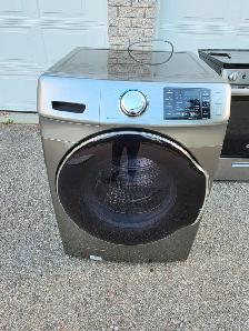 Samsung 27' Stainless Steel Front-Load Washing Machine Stackable