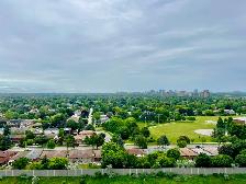 Cozy One Bed   Den   Balcony Condo @ FAIRVIEW MALL DRIVE - Photo 3
