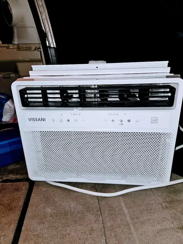 14,000 BTU Vissani window A/C