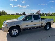 2008 TOYOTA TACOMA - MINT - LOWS KMS
