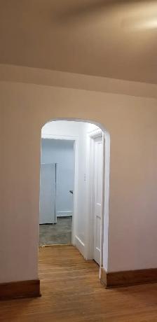 Large & Renovated Suites- Near U of W - Photo 8