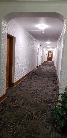 Quiet & Renovated- U of W area - Photo 4