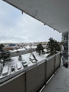 1 x Bedroom Apt, Furnished, from August 1st, Amazing Location - Photo 2