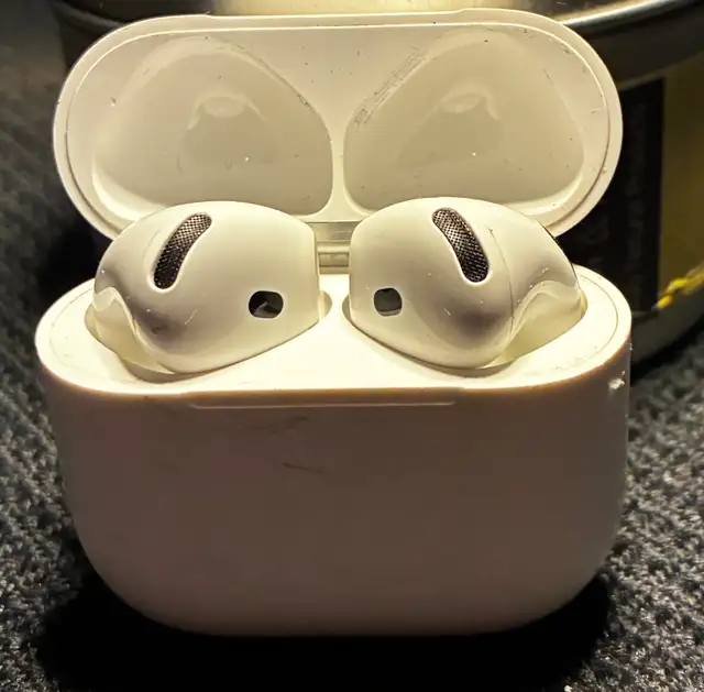 Apple AirPods PRISTINE CHEAP!
