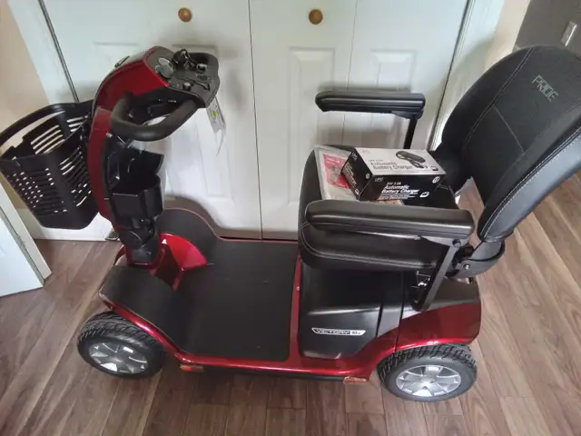 BRAND NEW MOBILITY SCOOTER