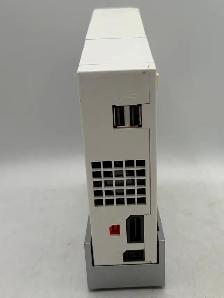 Nintendo Wii Complete with x1 Wiimote & Nunchuck - Photo 3