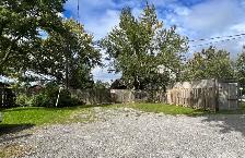 Outdoor Parking & Storage Space for Rent – Welland - Photo 2