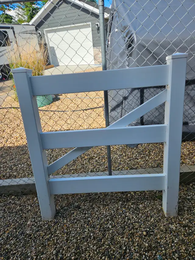 White Vinyl 3 Rail Fence Gate