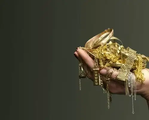 GOLD'S HOT BUY OR SELL TODAY MAKE THE MOST