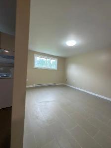 58 Barton Cres, unit 01, 2-bedroom apt(1bath 1kt basement)North - Photo 2