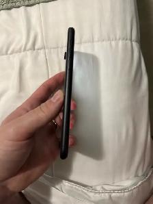 iPhone XR 64Gb - Photo 3