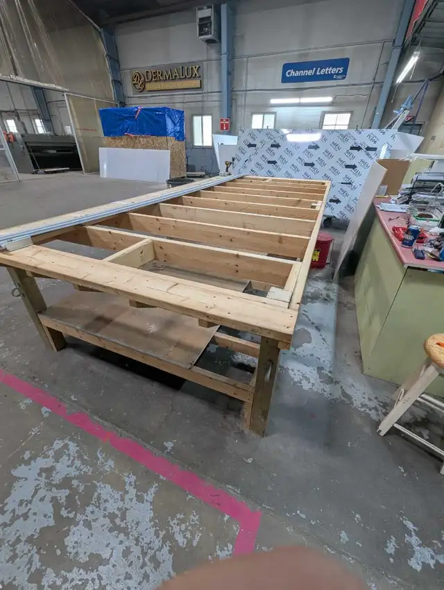 Free Shop Table