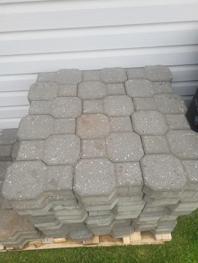 Patio blocks