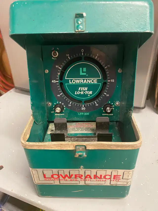 Vintage Lowrance Fish Lo-K-Tor, fish finder box only display