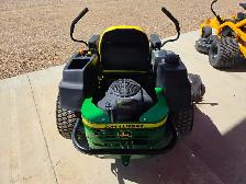 2014 John Deere Z465 Zero Turn Mower - Photo 3