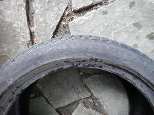 un pneu d'été Pirelli 245-40-18 - Photo 5