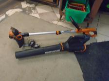 Cordless blower and trimmer - Photo 2