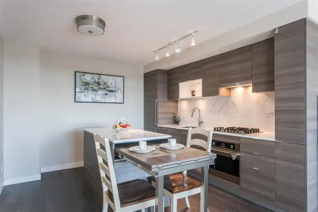 Amazing 1 bedroom in 20th floor