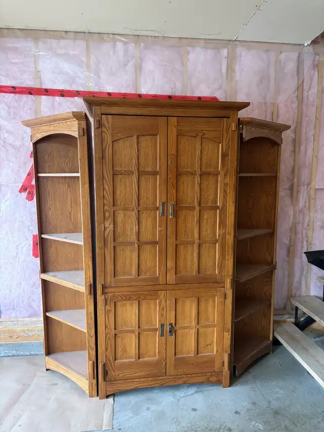 Entertainment Cabinet Bassett brand 1990s
