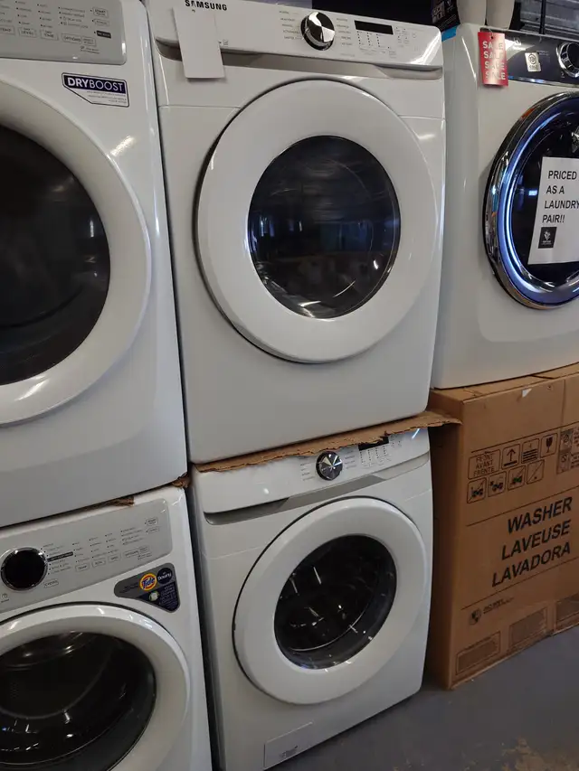 Samsung "27" White Front Load Washer/Dryer Set ‼️
