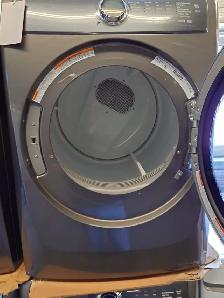 Electrolux "27" Titanium Front Load Washer/Dryer Set‼️ - Photo 4