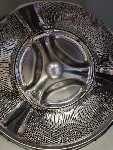 Electrolux "27" Titanium Front Load Washer/Dryer Set‼️ - Photo 8
