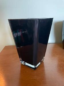 1 Beautiful Glass  and 3 Black Ceramic  Flower Pots