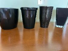 1 Beautiful Glass  and 3 Black Ceramic  Flower Pots - Photo 3