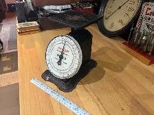 Antique 1920's Eveready Kitchen Scale