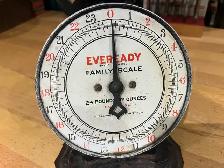 Antique 1920's Eveready Kitchen Scale - Photo 2