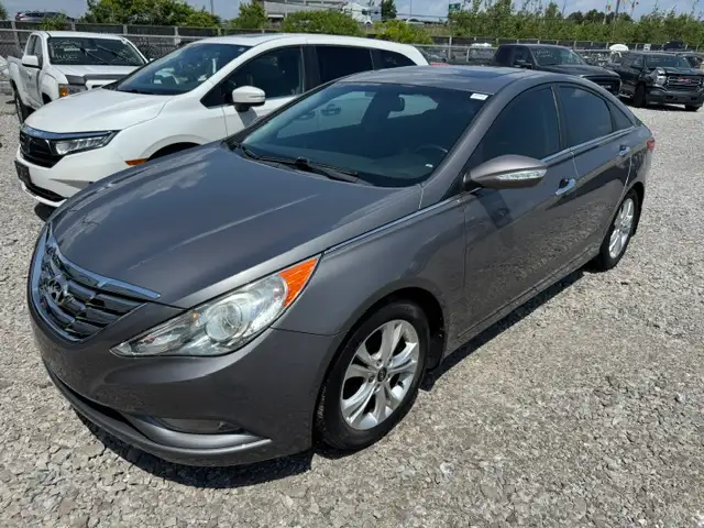 2011 Hyundai Sonata Limited, Just in for sale at Pic N Save!!
