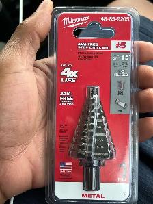 BRAND NEW MILWAUKEE TOOLS!! - Photo 7