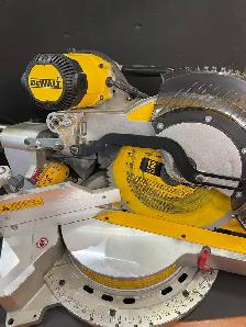 DEWALT MITER SAW DSW780 - Photo 2