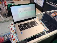 Asus Chromebook 15.6' 32GB, Pentium CPU (#19260)