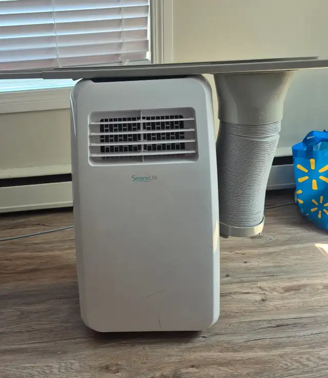AC FOR SALE 1 YEAR OLD