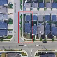 HOME WITH DETACHED DOUBLE CAR GARAGE FOR RENT - Photo 3
