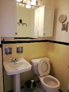 Private Room Rental, Female ONLY, North York - Photo 7