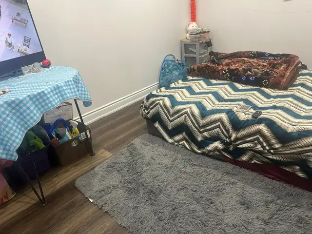 2 Bedroom  Furnished legal basement near Sheridan College
