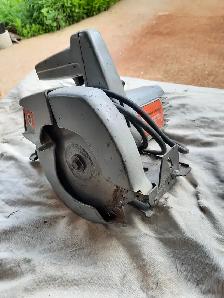 Black & Decker 7 ¼"  Circular Saw. - Photo 2