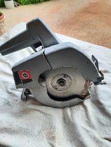 Black & Decker 7 ¼"  Circular Saw. - Photo 3