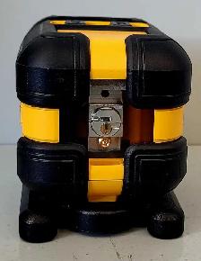 DeWalt 55 ft. Green Cross Line Laser Level (31817149) - Photo 2